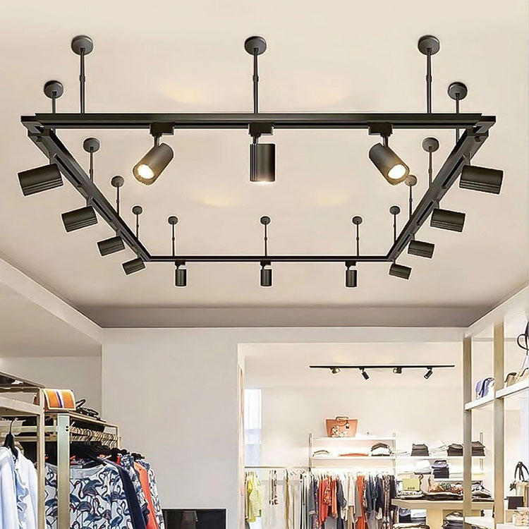 Perché l'illuminazione commerciale a quattro binari sta diventando la soluzione di illuminazione preferita per i moderni spazi commerciali